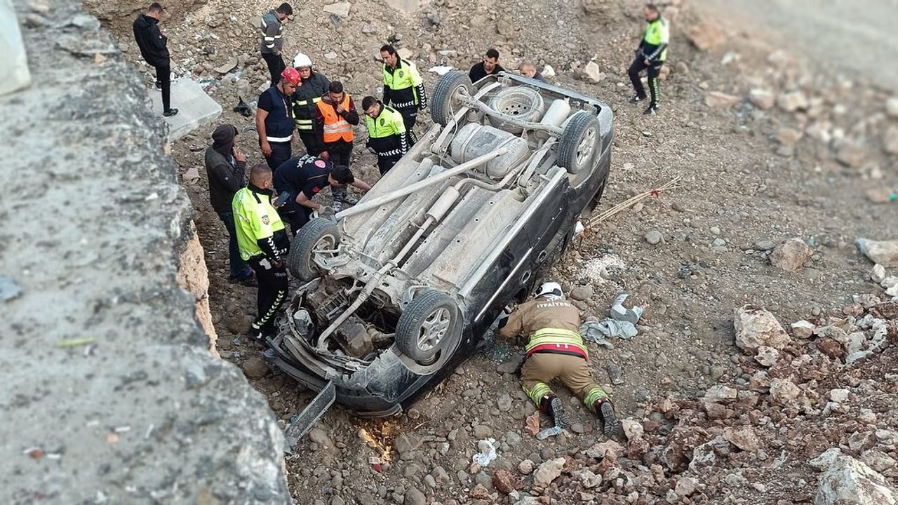 Antakya ve Kırıkhan’da iki araç takla attı!