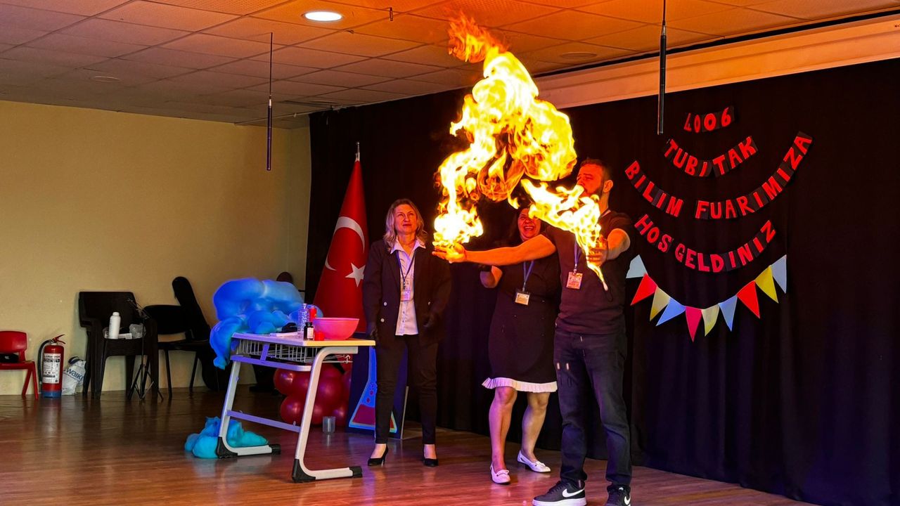 Erzin’de 7. TÜBİTAK Bilim Fuarı Coşkusu
