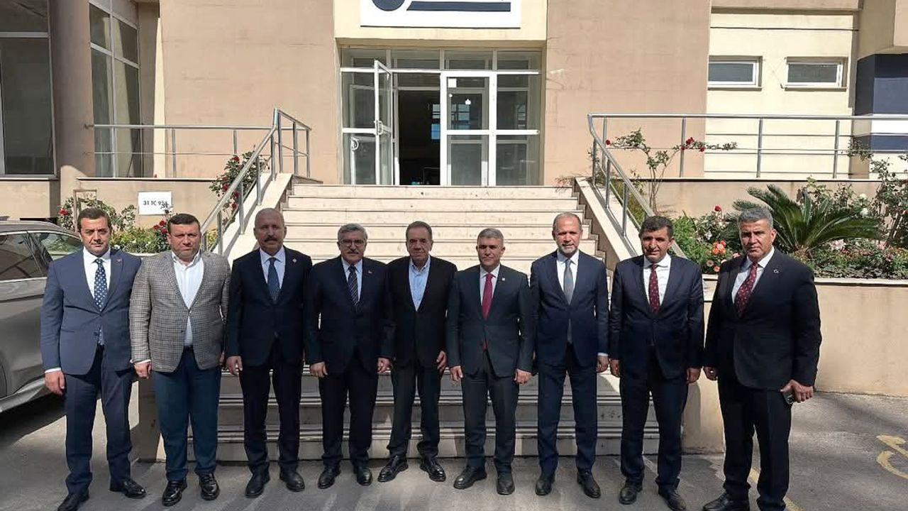 AK Parti Hatay'ın A Takımı  Atakaş'ı Ziyaret Etti