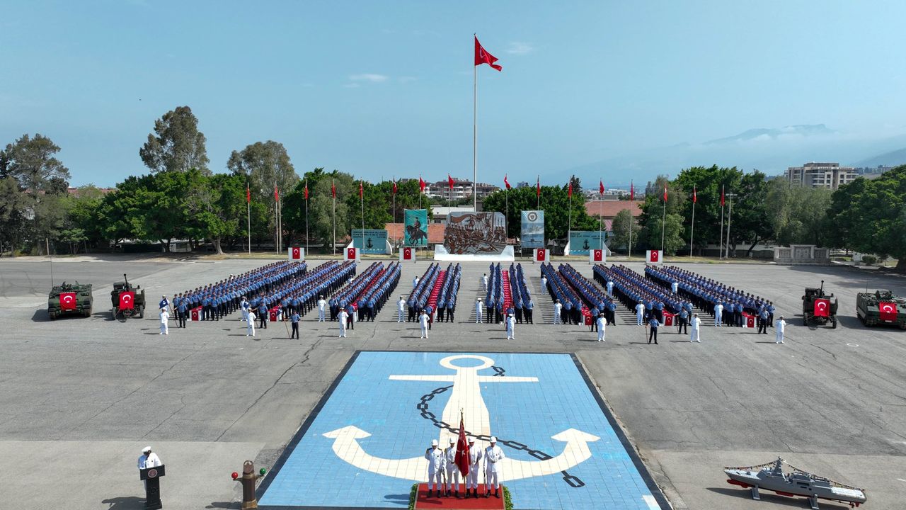 Bahriyelinin gururlandıran yemin töreni…