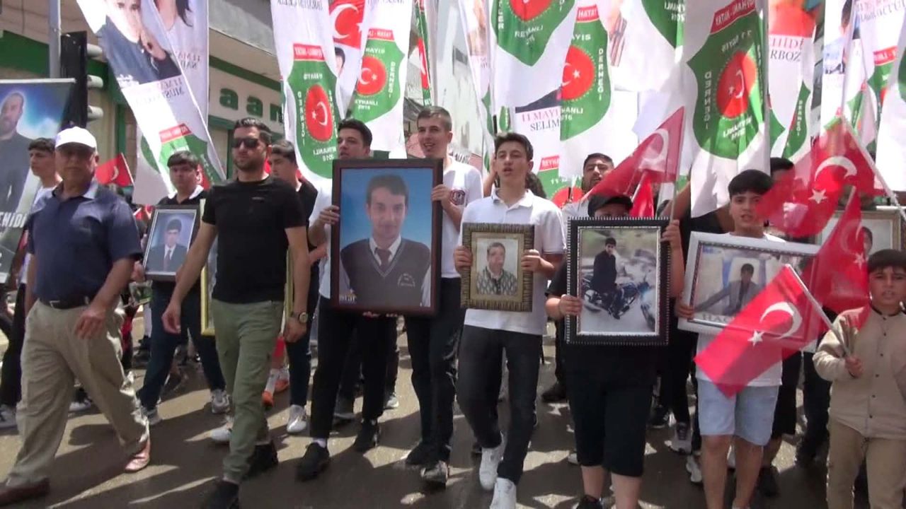 Reyhanli Patlamasinda ölenler anıldı