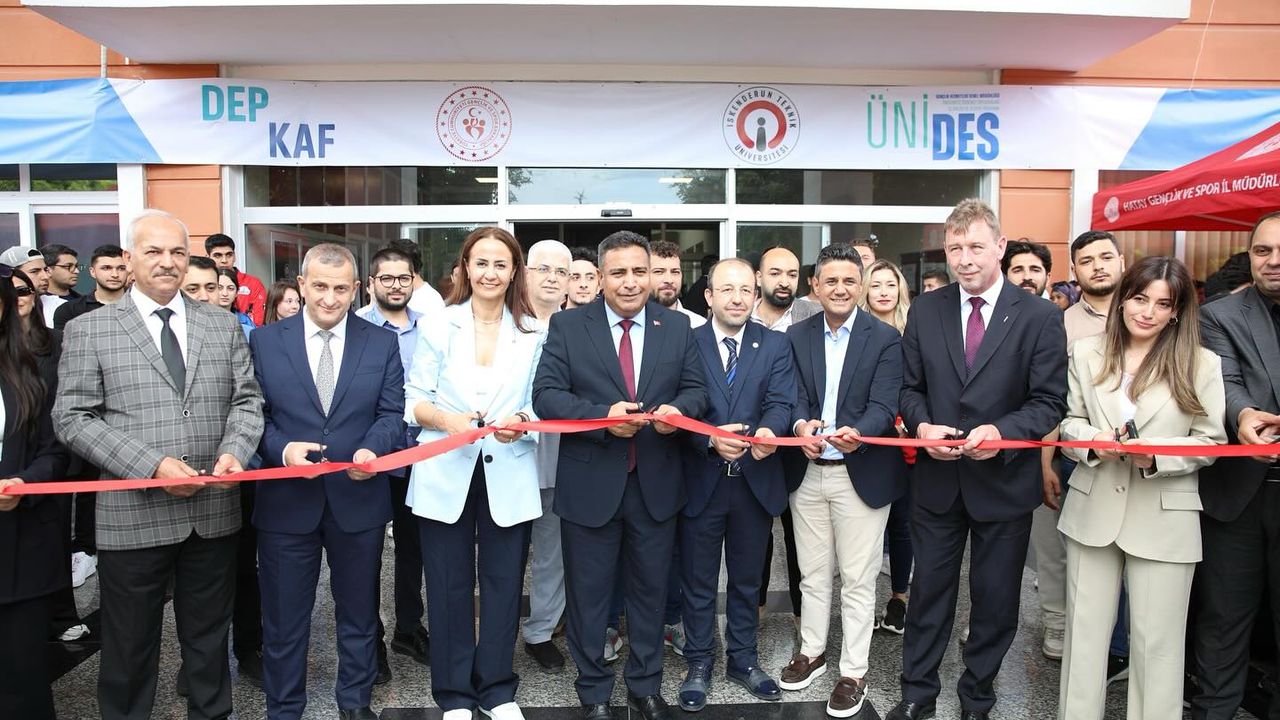 İSTE’de Deprem Bölgesi Kariyer Günleri…