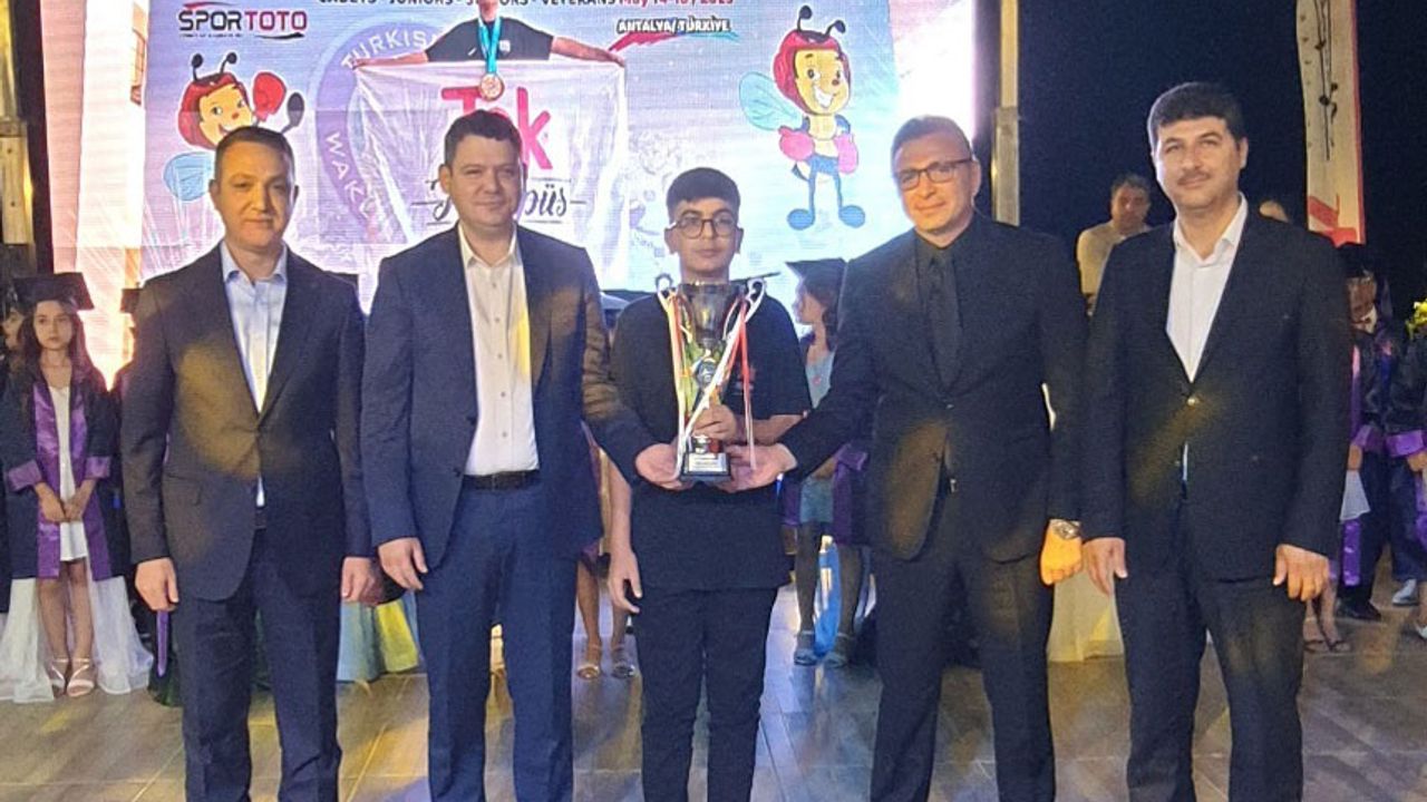 Tek Kampüslü Sporcunun Dünya Kupası Başarısı