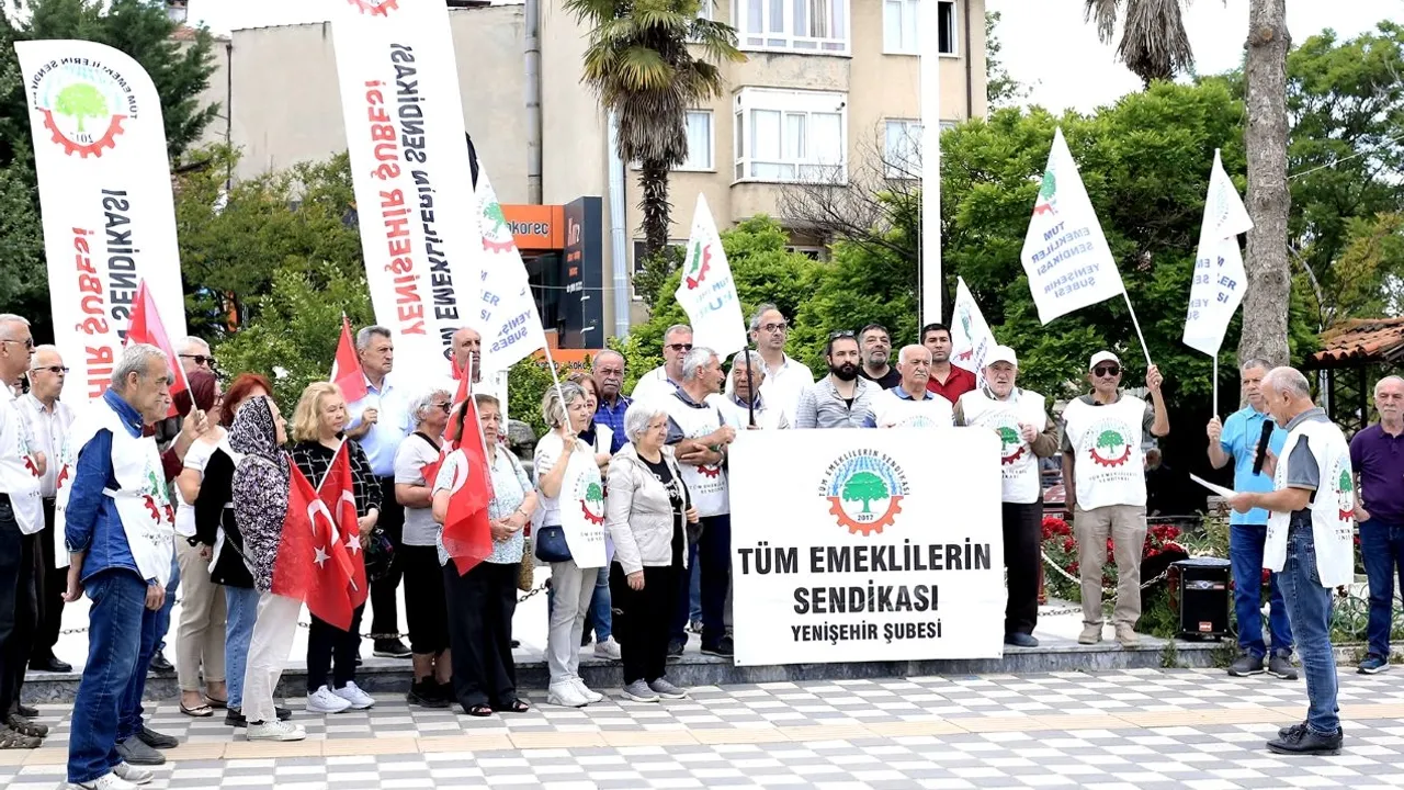 ‘Bayram ikramiyesi enflasyonun  çok gerisinde kaldı’