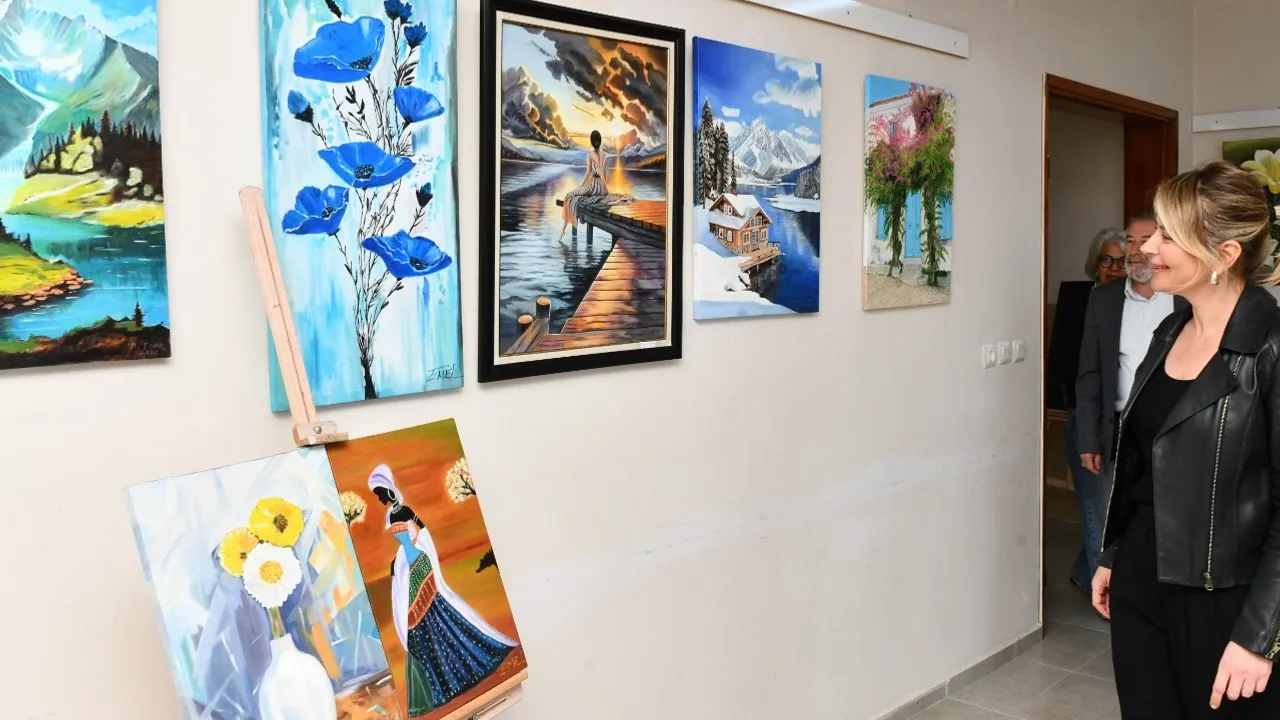 Kaklıç Sanat Akademisi’nin yıl sonu sergisi büyük ilgi gördü