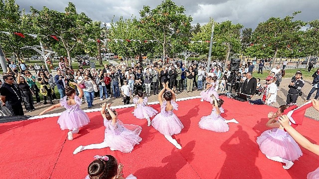 Bayraklı’da gençler Gençlik ve Spor Festivali’nde buluştu