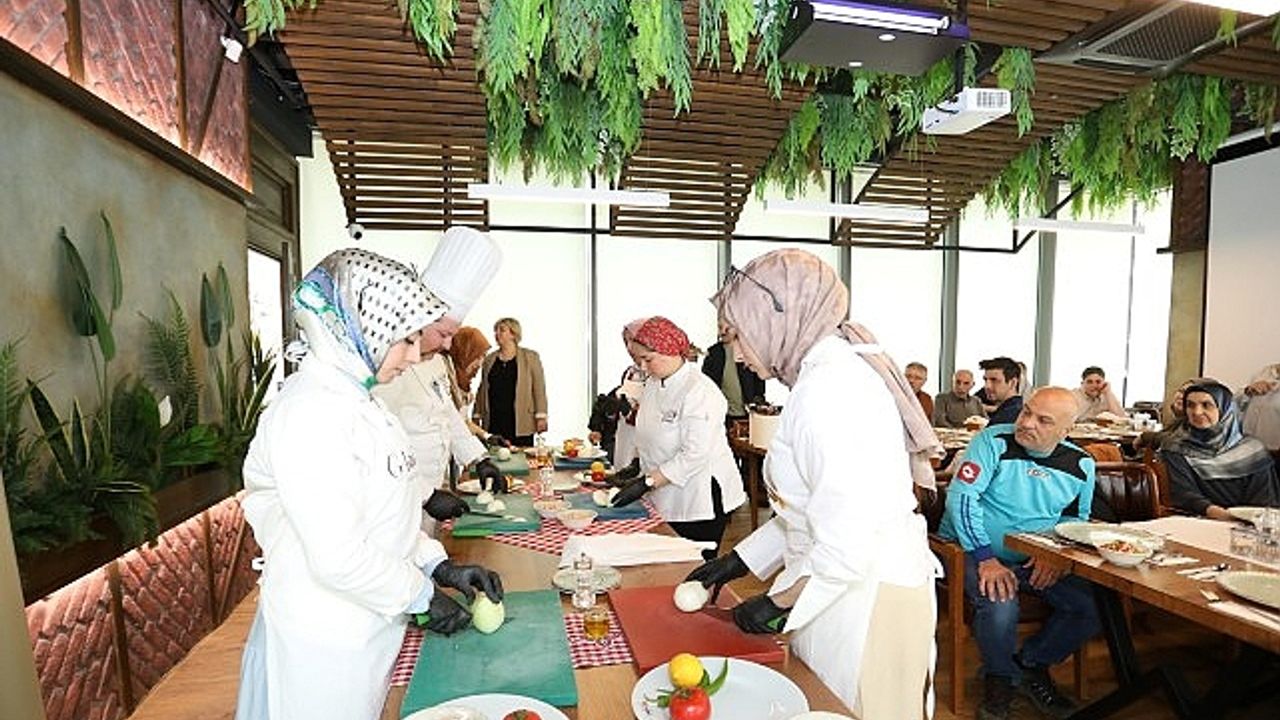 Bursa Öğretmen Akademileri Gastro İnegöl Mutfağına Misafir Oldu