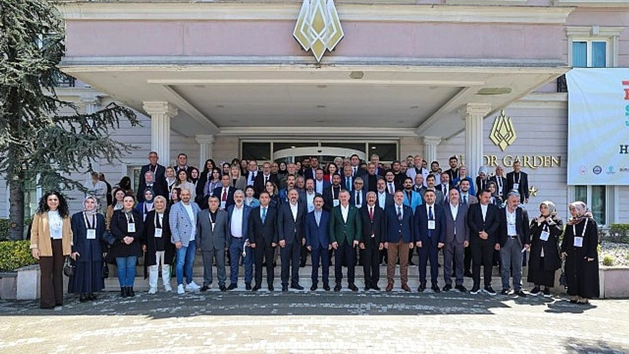 Büyükakın: Romanlar azınlık değil  bu memleketin asli unsurudur