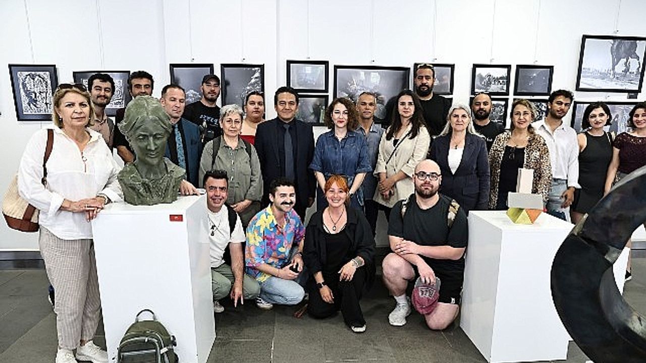 Büyükşehir'den Ata'ya saygı sergisi 