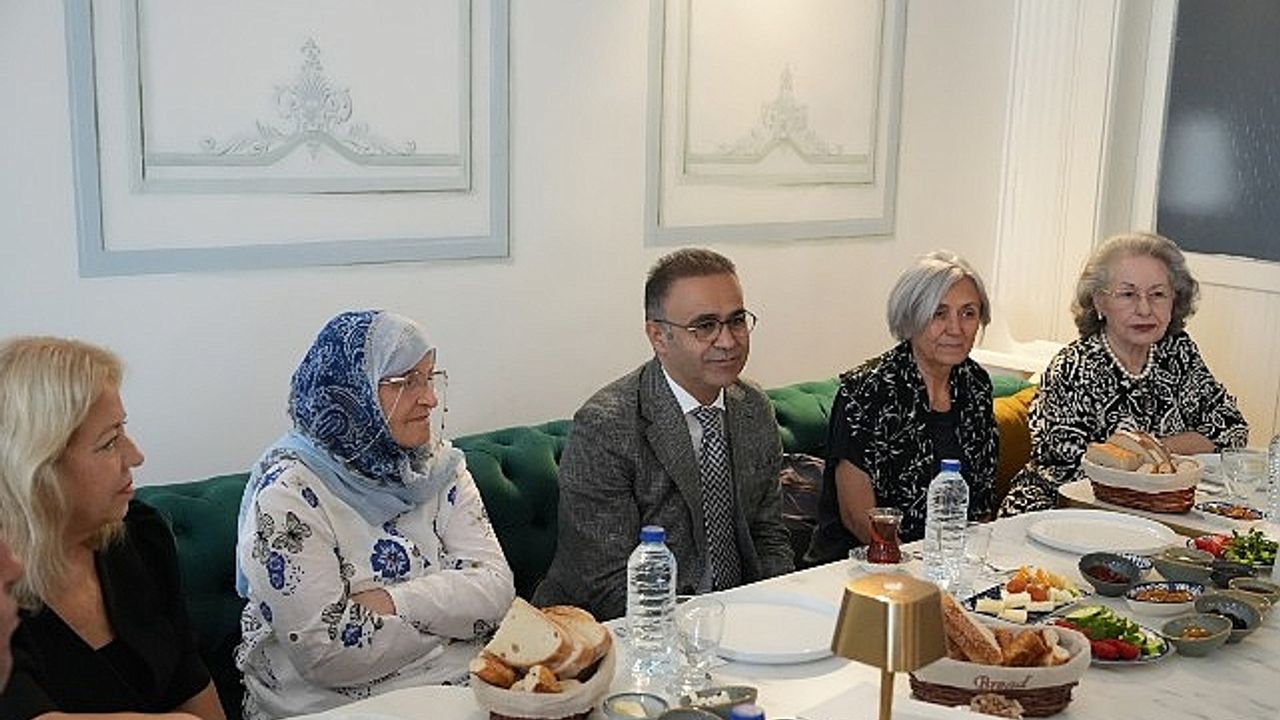 İzmir’de En Anlamlı Anneler Günü Kutlaması