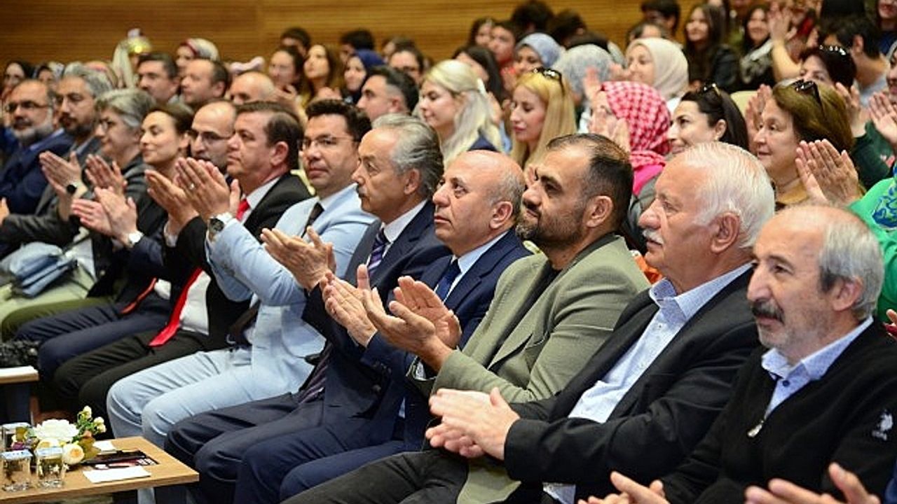 "Mikrofon 10’larda"da Genç Sesler Yeteneklerini Konuşturdu