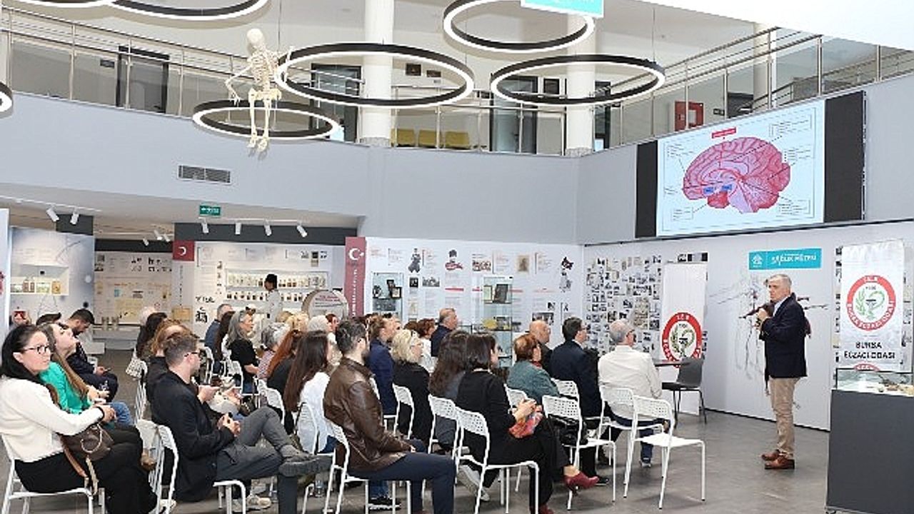 Nilüfer’de eczacılığın toplum sağlığındaki önemi konuşuldu 