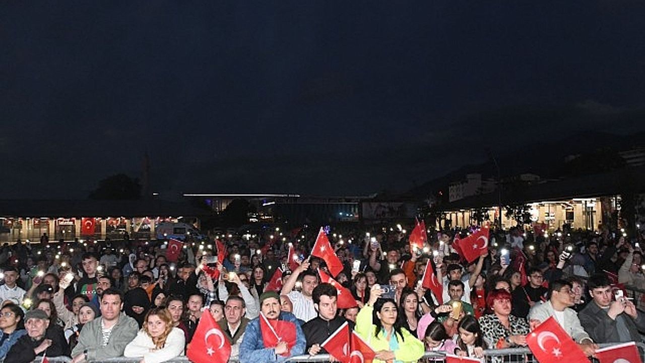 Osmangazi’de 19 Mayıs coşkusu konserlerle doruğa çıktı