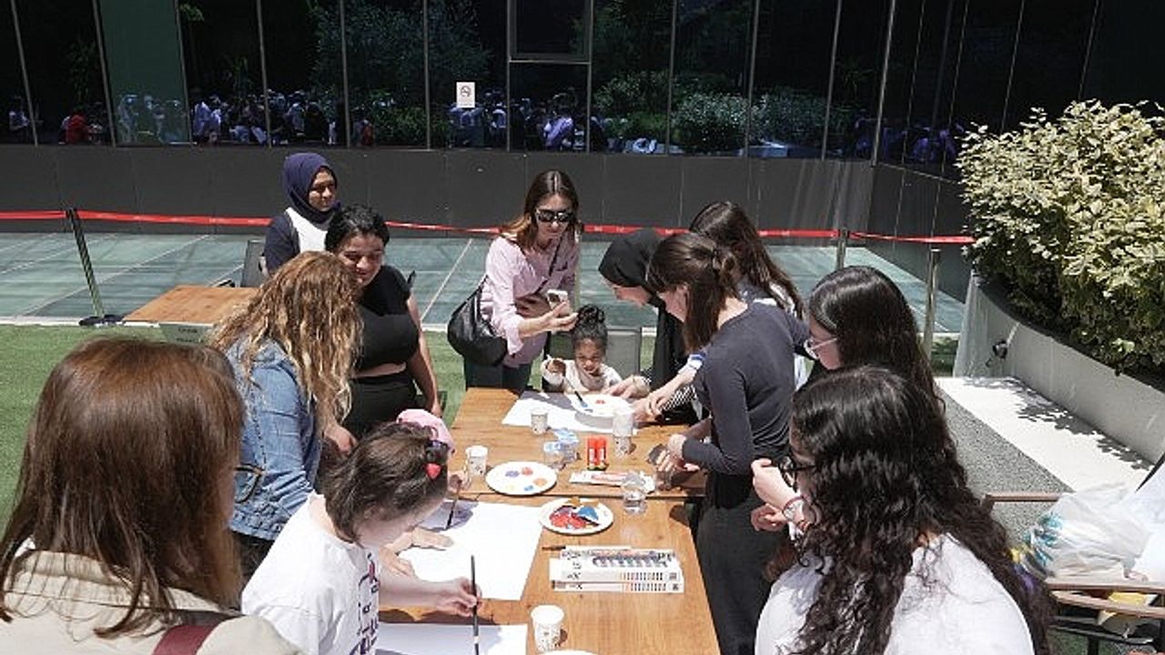 Özel eğitim öğrencileri İstinye Üniversitesi’nin şenliğinde buluştu