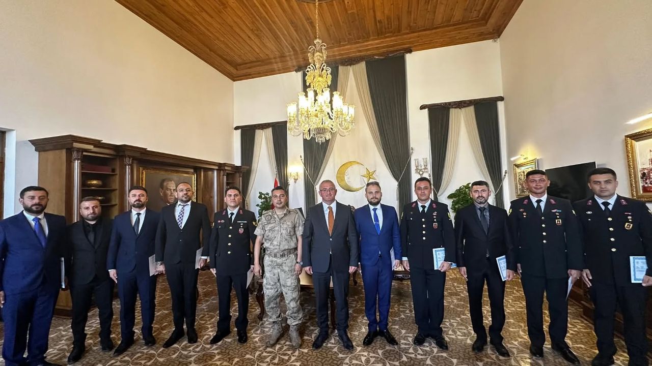Kaymakamdan jandarmaya başarı belgesi