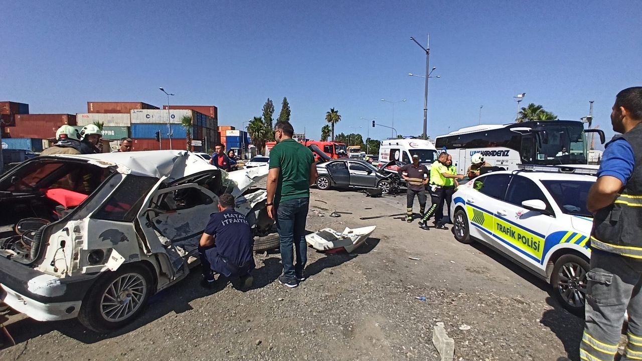 İskenderun Modern evler kavşağında kaza