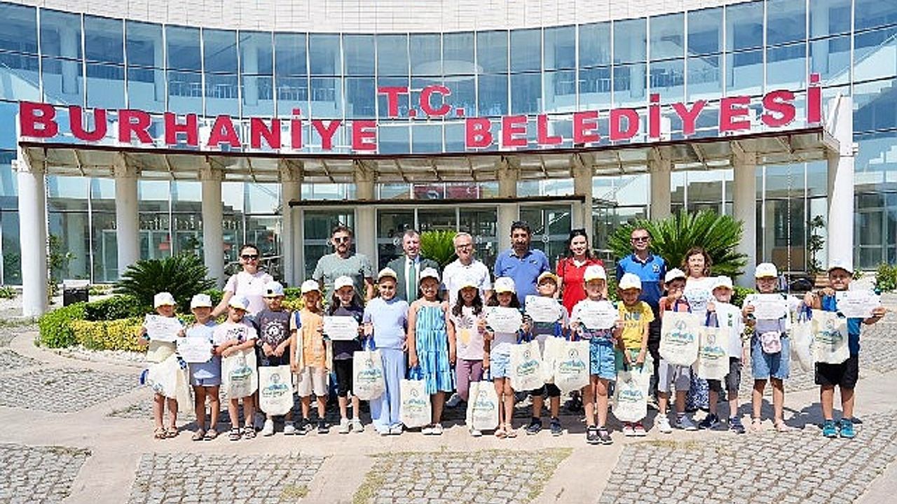 Burhaniye’de çevreye duyarlı öğrenciler ödüllendirildi