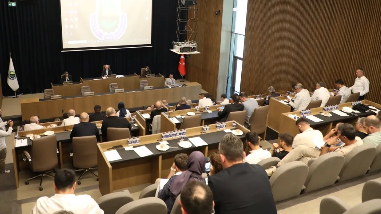 Bursa İnegöl'de bol mesajlı meclis