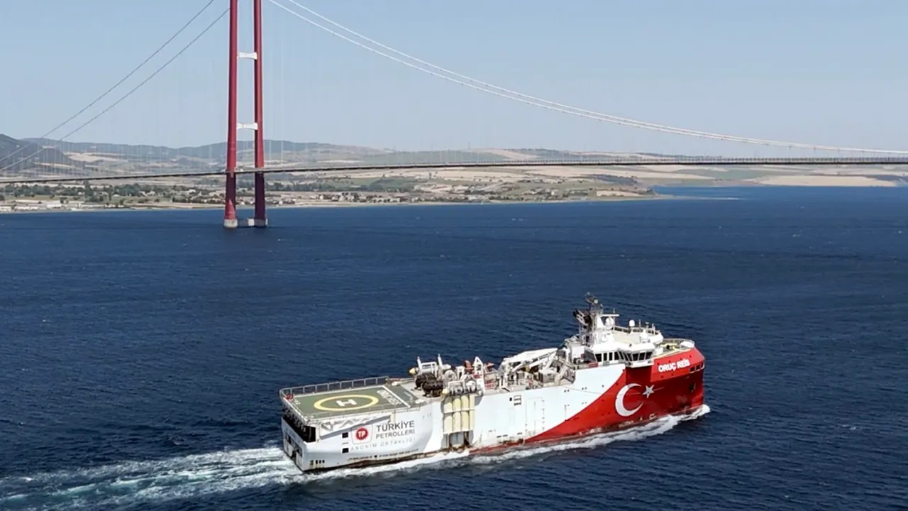 ‘Oruç Reis’ tarihi görevden Mavi Vatan’a döndü