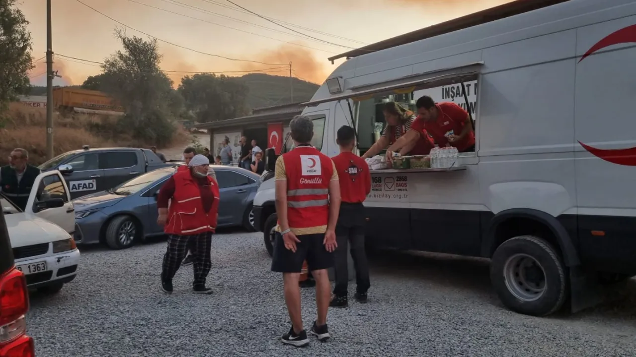 Türk Kızılay’dan 5 günde 288 bin kişilik beslenme hizmeti
