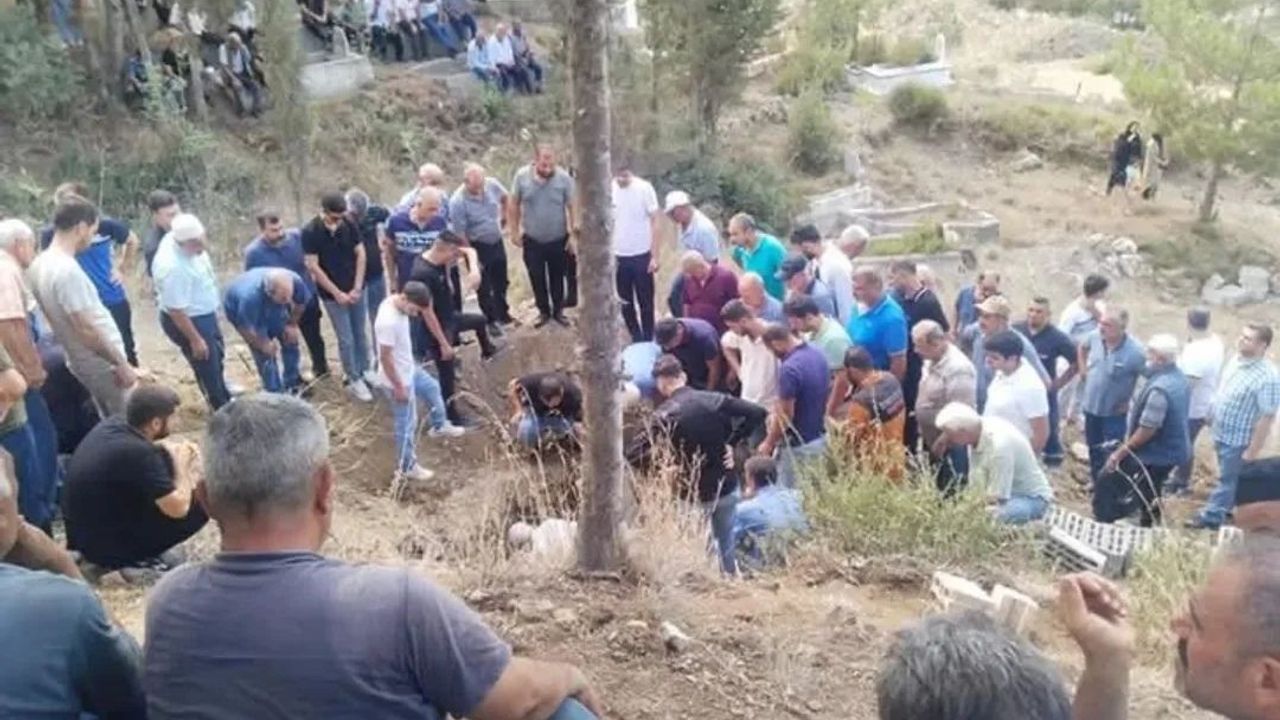 Kazada Hayatını Kaybeden anne toprağa verildi…