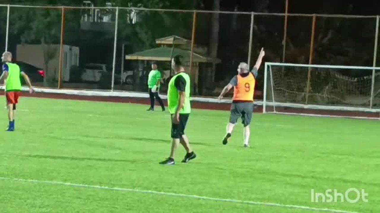 İskenderun Masterler takımıyla futbol oynadı…