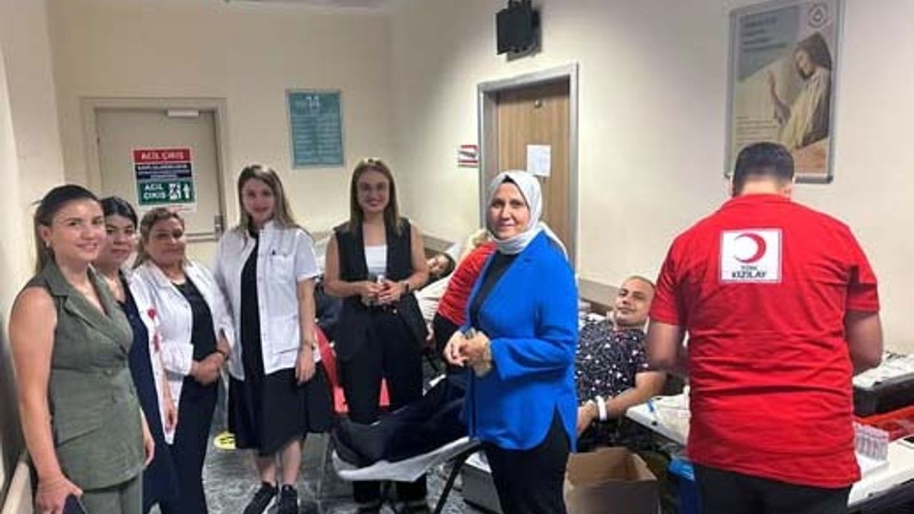 Hastanesi personelinden kan bağışı desteği…