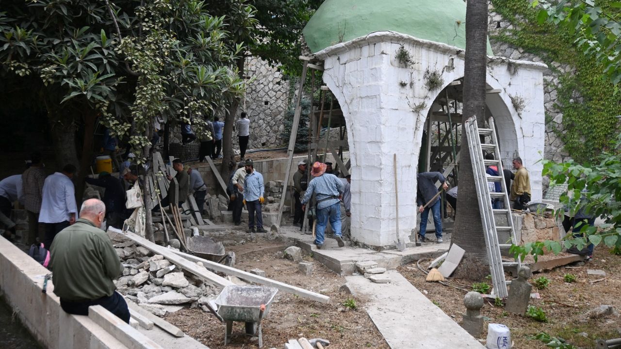 Gazi Abdurrahman Paşa Türbesinde Tadilat