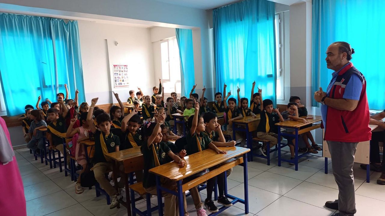 Öğrenciye güvenilir gıda ve hijyen eğitimi…