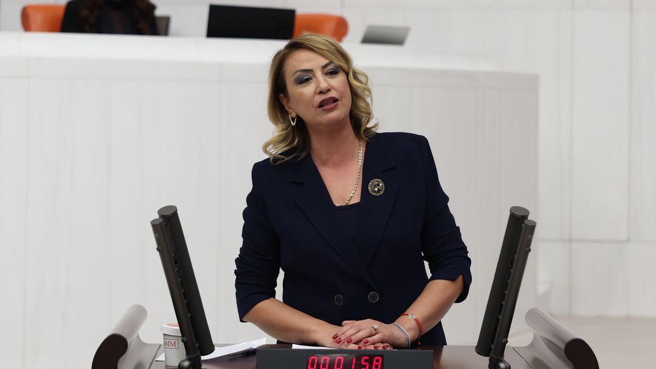 “Pamuk ipliğine bağlı değiliz, destek bekliyoruz!”