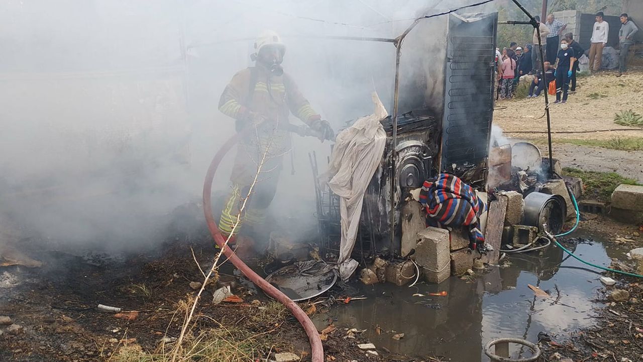 Konteyner Yangınında Bebek Hayatını Kaybetti