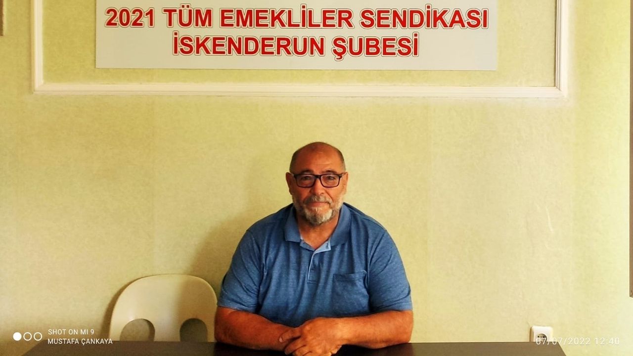 Yaşlılar Günü'nde Emeklilerden Sisteme Tepki…