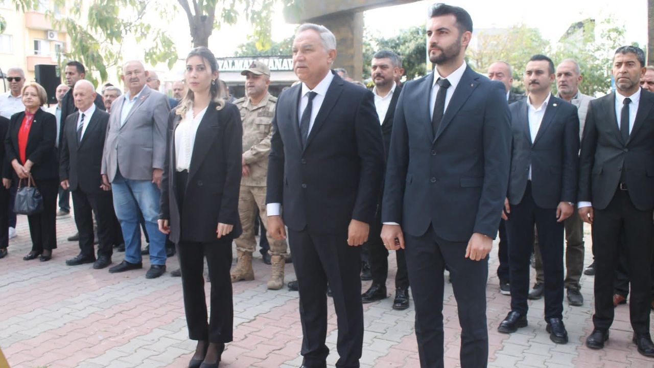 Erzin’de Öğretmenler Günü Coşkuyla Kutlandı