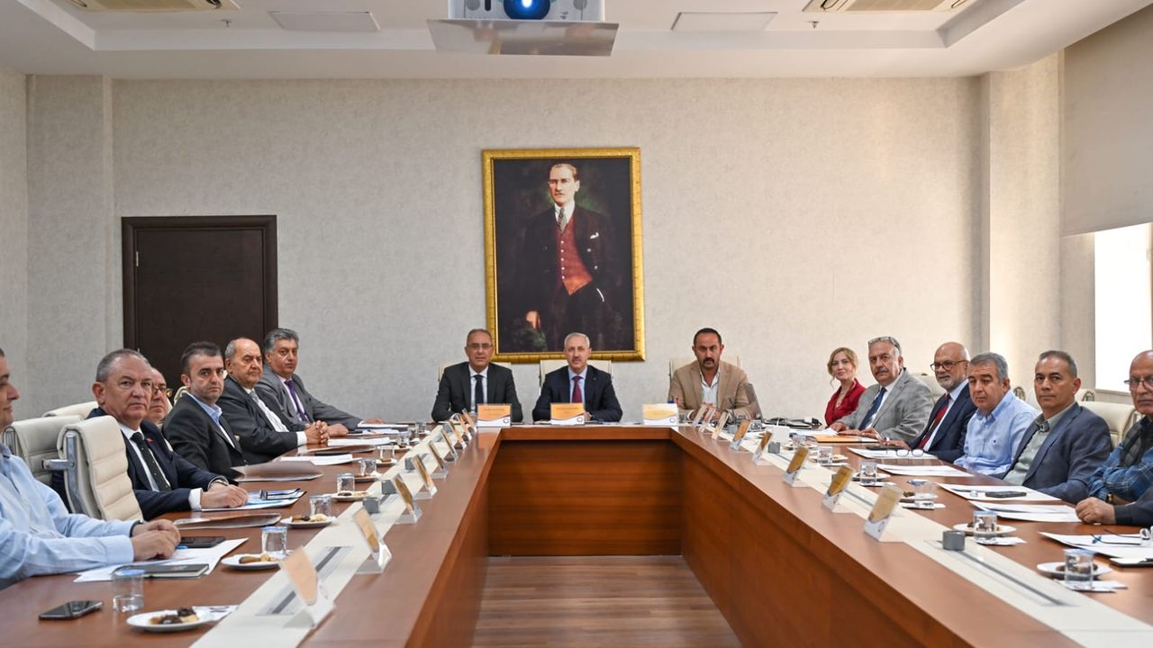 Teknopark üniversite ile sanayiciyi buluşturuyor