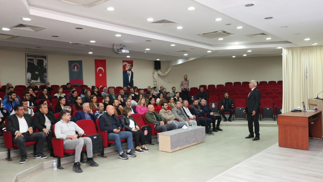 İSTE’de Protokol, Nezaket Ve Görgü Kuralları Eğitimi