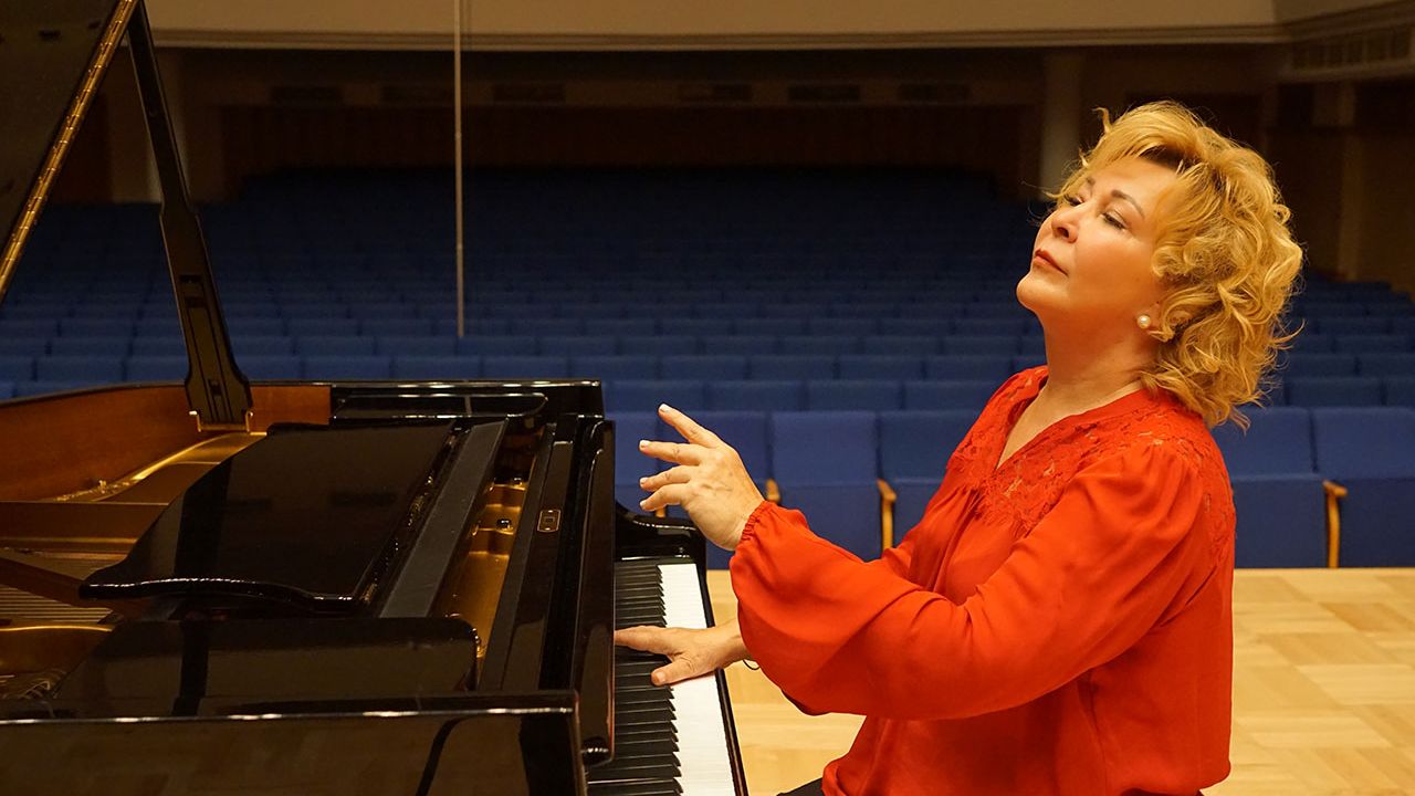 Gülsin Onay ile 2025’e Görkemli Veda