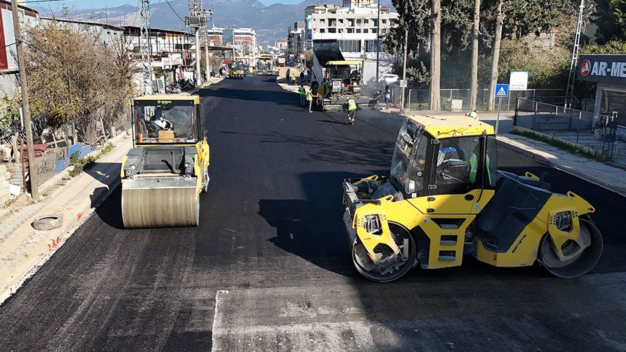 Gürsel Mahallesi Asfaltlanıyor