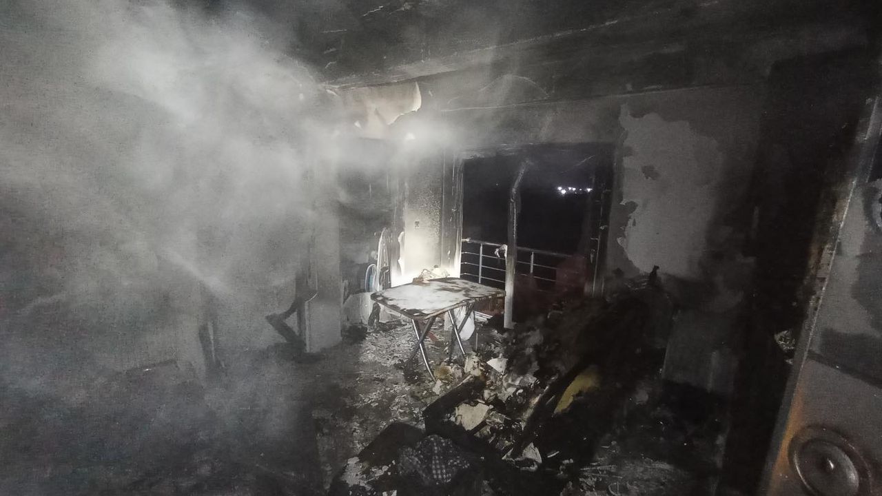 İki Ev Küle Döndü