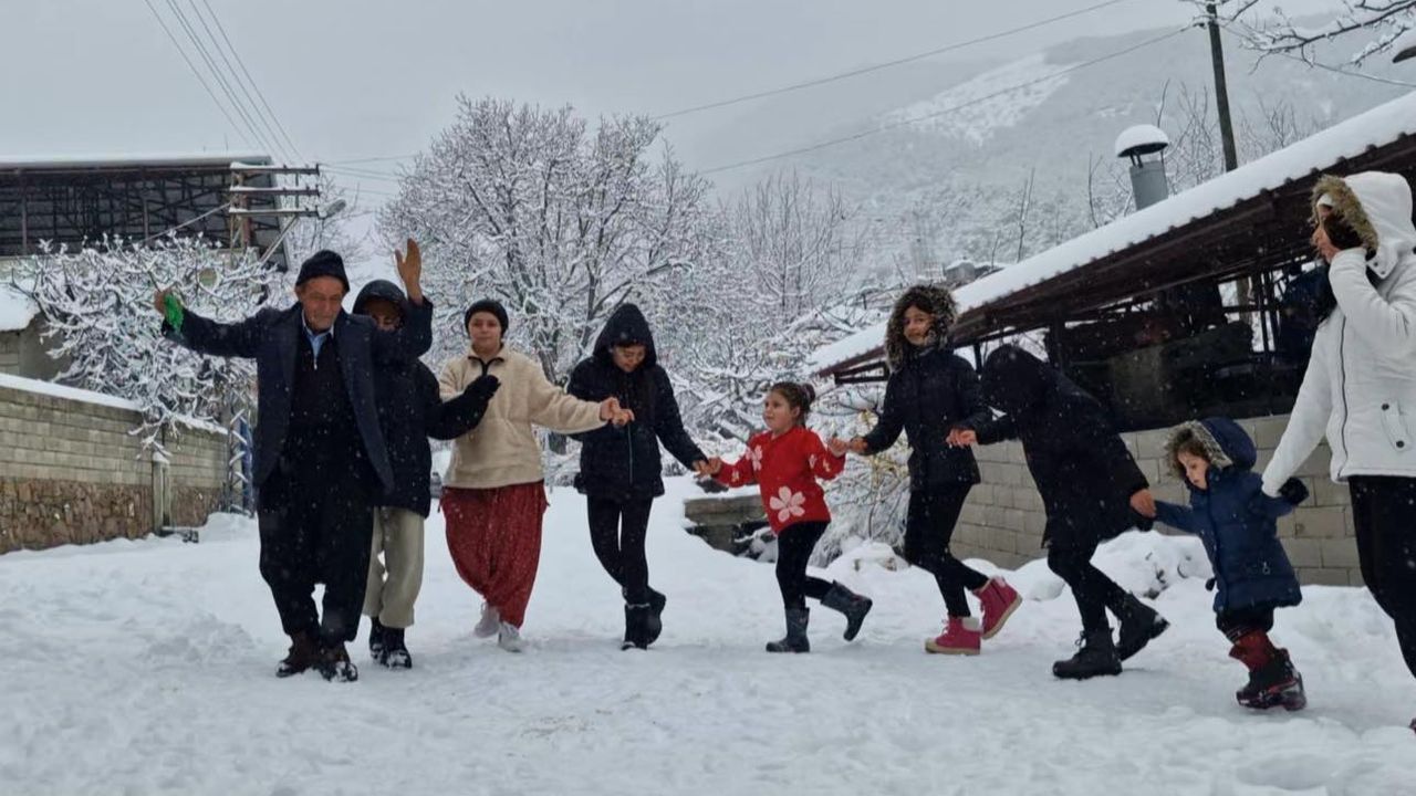 Hatay, Yılın Son Gününe Karla Uyandı...