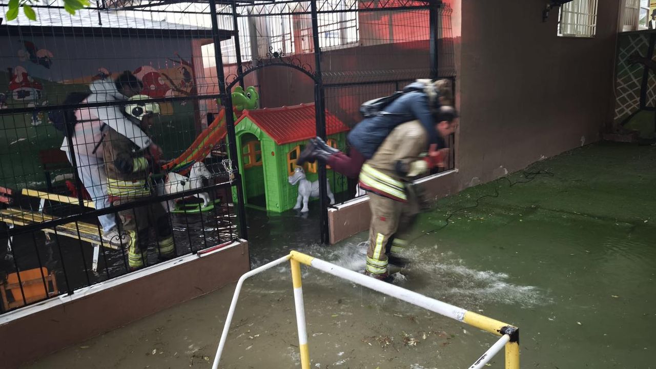 HBB Ekipleri Yoğun Yağışta Sahada...