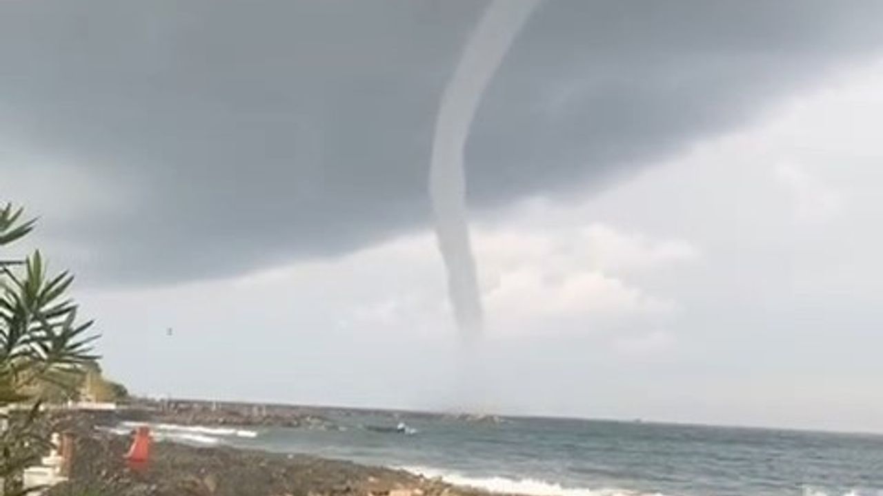 İskenderun Körfezinde Denizde Dev Hortum