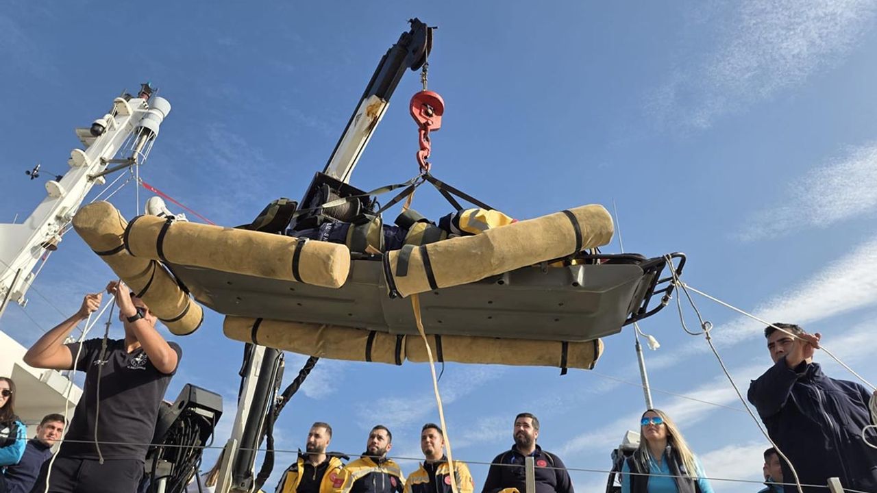 Sudan Karaya Hasta ve Yaralı Tahliye Eğitimi