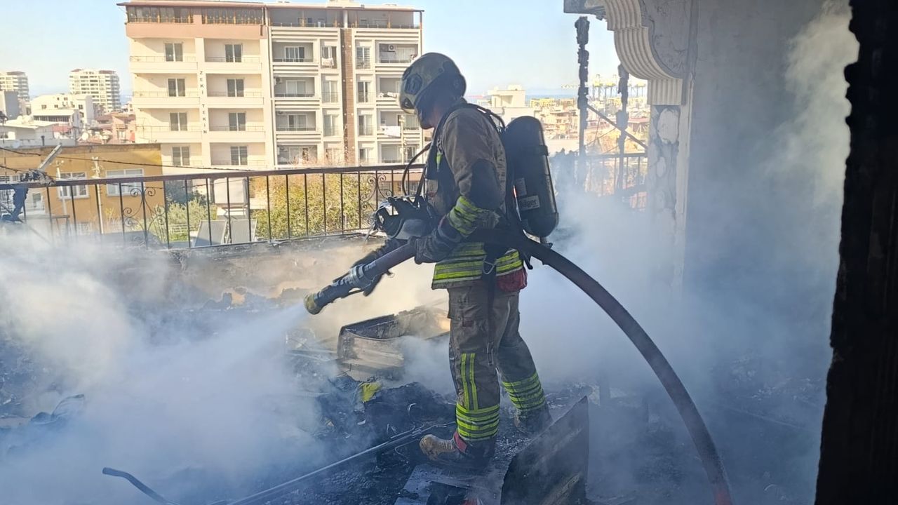 Ev Yangınında Bir Kişi Yaralandı