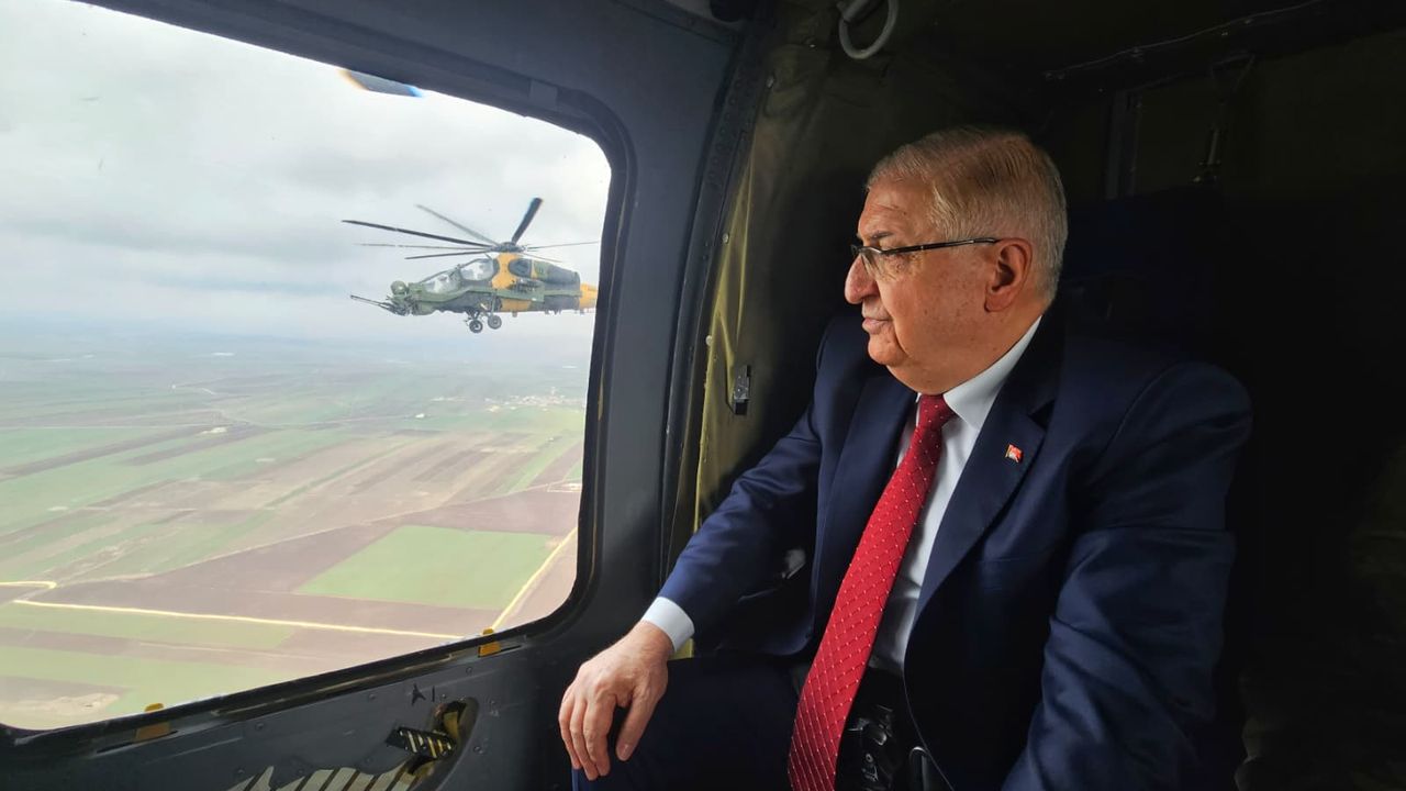 Milli Savunma Bakanı Güler sınırda…