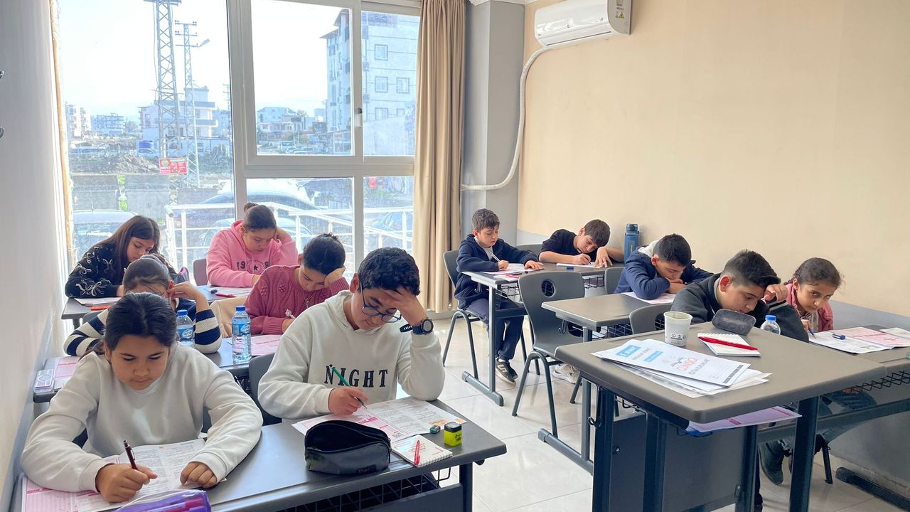 Bursluluk Sınavına Yoğun İlgi…