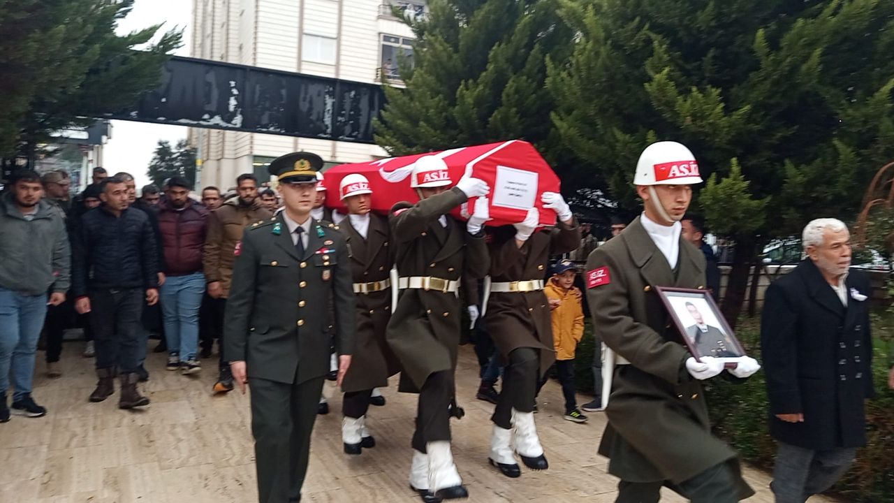 Astsubay Subatay Dualarla Uğurlandı