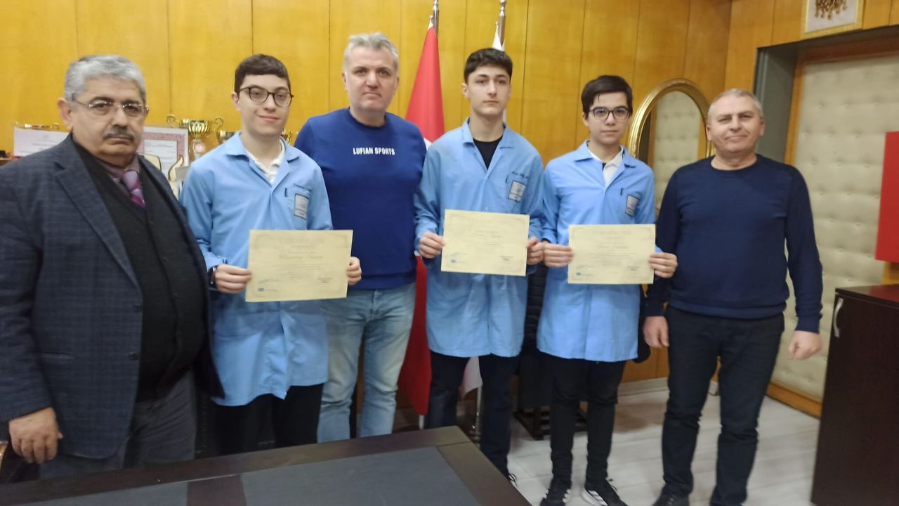 Erasmos Öğrencileri Berlin’de Staj Yaptı…