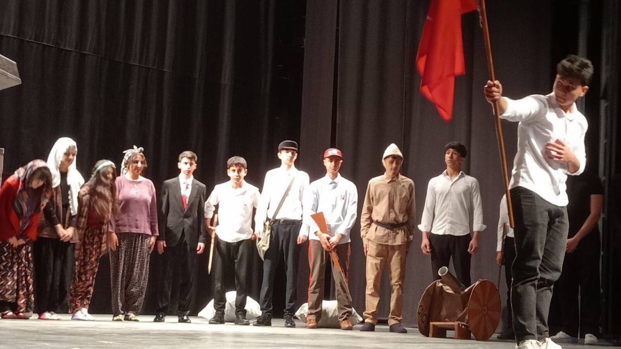 Erzin’de Çanakkale Kahraman Şehitler Anıldı