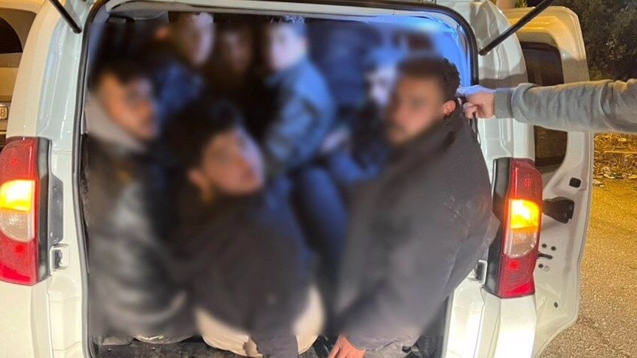 Göçmen Kaçakçılığına İki Tutuklama