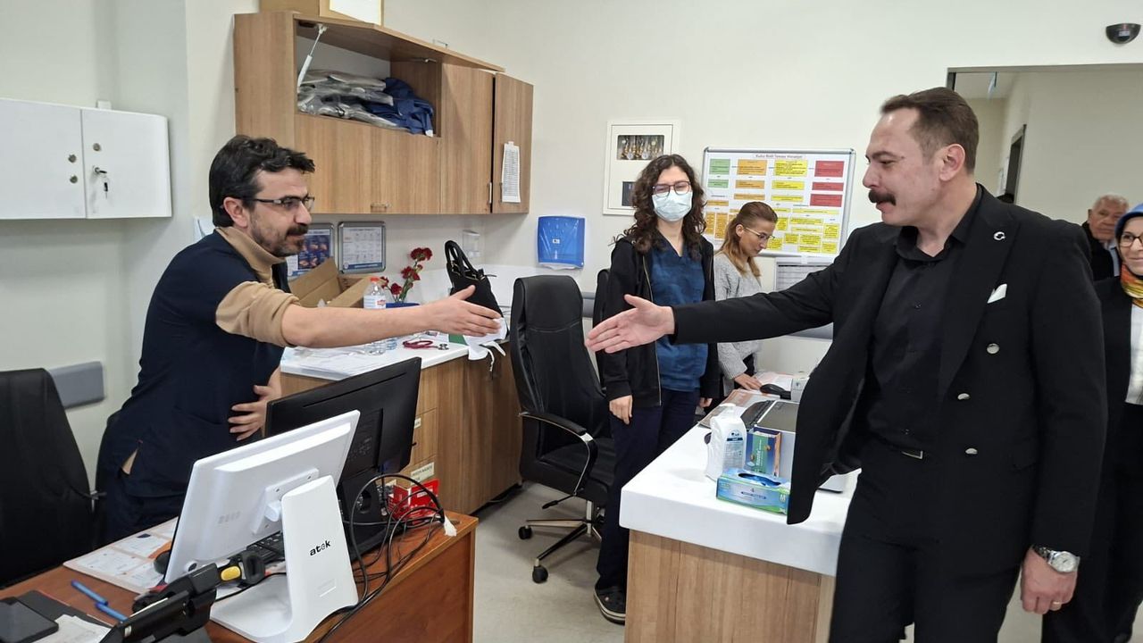 Erzin’de Kaymakamdan Hastaneye Bayram ziyareti…